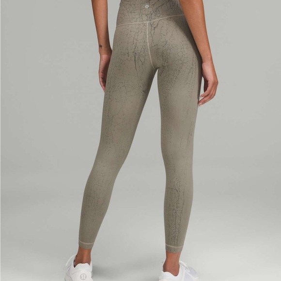 Lululemon size 2 winder train hr tight 25” dye - Picture 2 of 8